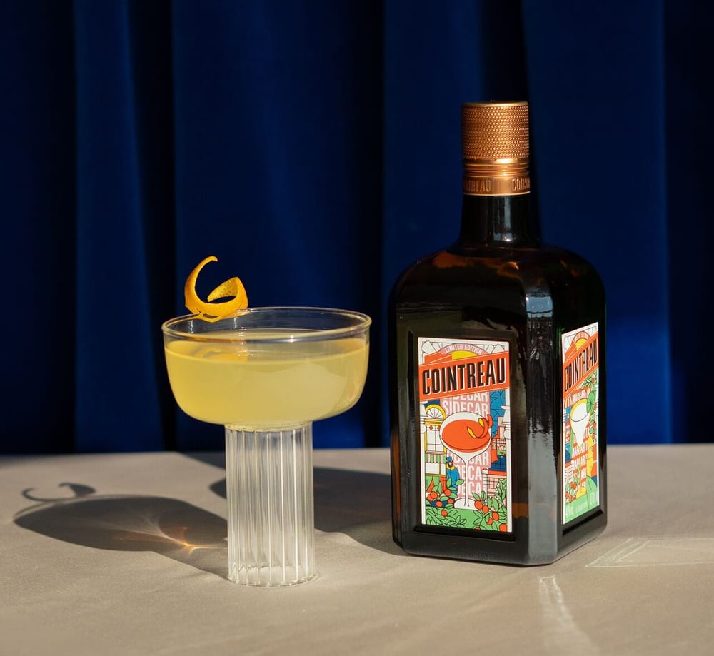 Cointreau met en lumière la culture cocktail avec une création inédite haute en couleurs pour la fin d'année post image