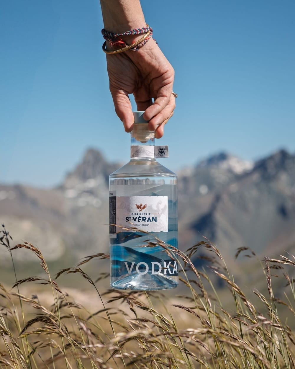 Vodka Signature by Distillerie Saint-Véran remporte la Grande Médaille d’Or au concours international Spirits Selection by CMB post image