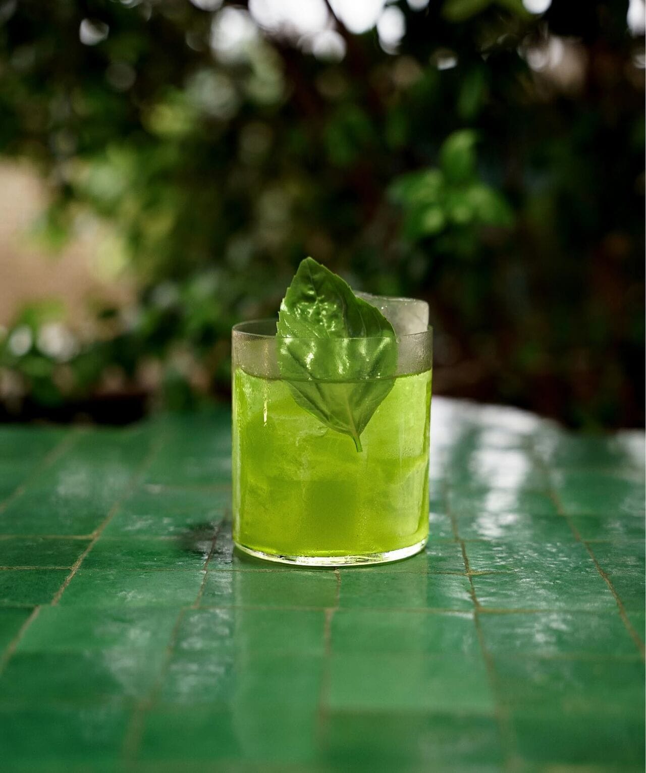 Coquelicot Bar ouvre ses portes à Lyon avec un concept de cocktails botaniques inspirés par les saisons