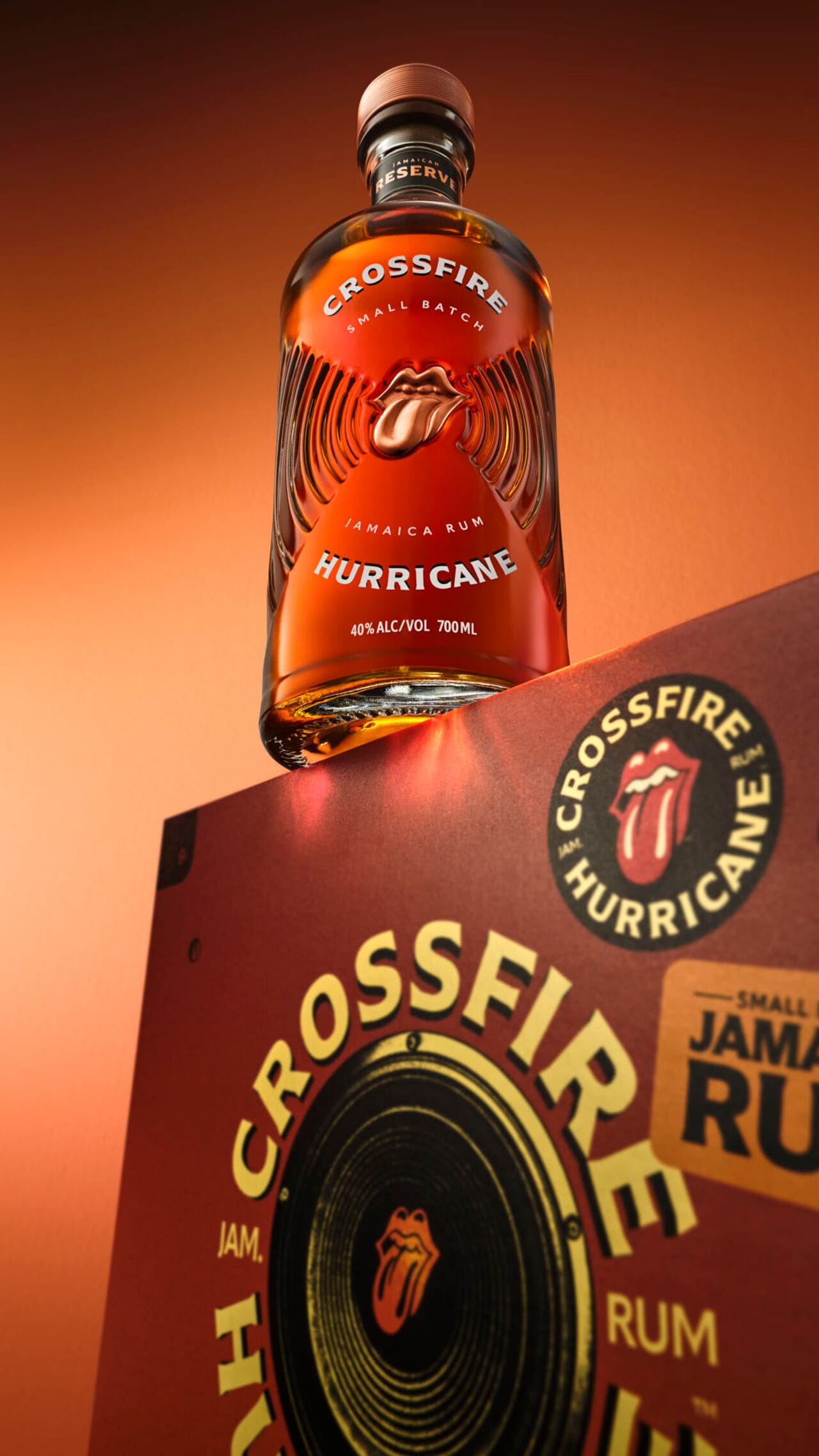 Une nouvelle référence fait aujourd'hui son entrée dans l'univers des spiritueux super-premium en France : Crossfire Hurricane Rum