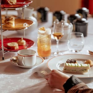 La Maison Hine ouvre son Centre d'Épicuriosités à Jarnac avec six expériences immersives mêlant cognac, gastronomie et mixologie post feature image