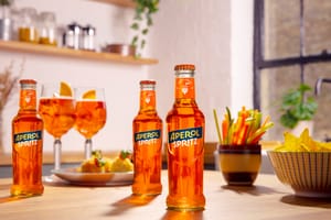 Aperol dévoile Aperol Spritz Prêt à servir et ouvre un nouveau chapitre post feature image