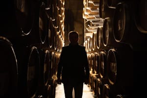 Moon Harbour élargit sa gamme Signature : deux nouvelles déclinaisons pour entrer dans l'univers du whisky bordelais post feature image