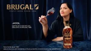 Brugal lance sa première campagne d'affichage à Paris et met à l'honneur sa Maestra Ronera post feature image