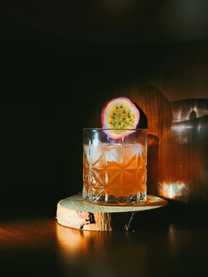 Jaillance ensoleille la terrasse parisienne du Bloom House avec des cocktails signatures exclusifs à la Clairette de Die post feature image