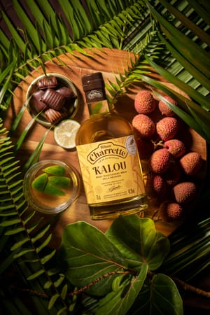 Kalou, le rhum brun créole de Charrette post feature image